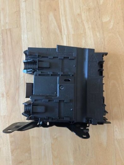 Battery Management Unit Peugeot 9675350280