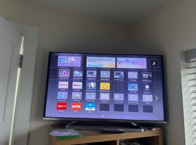 Panasonic 32 inch Tv