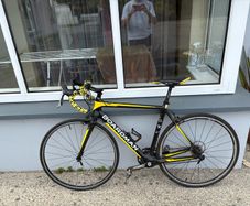 Boardman carbon road bike M