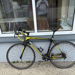 Boardman carbon road bike M