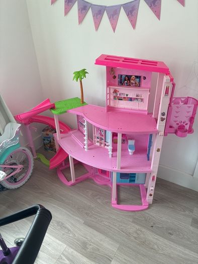 barbie dream house