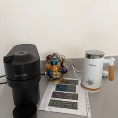 Nespresso Vertuo Magimix + milk frother + pods