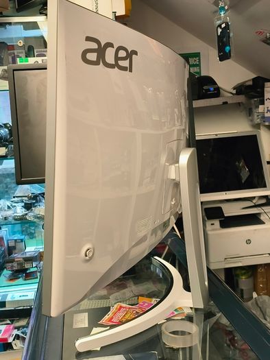 Acer ED273 wmidx 27" Full HD (1920 x 1080) Curved 1800R VA Monitor with AMD FREESYNC Technology - 4ms | 75Hz Refresh Rate | HDMI, DVI & VGA port (HDMI IS NOT WORKING)