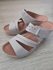 Wedges size 4 Brand New