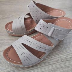 Wedges size 4 Brand New