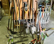 Mixed Garden tools joblot