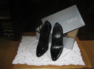 Oasis Ladies shoes