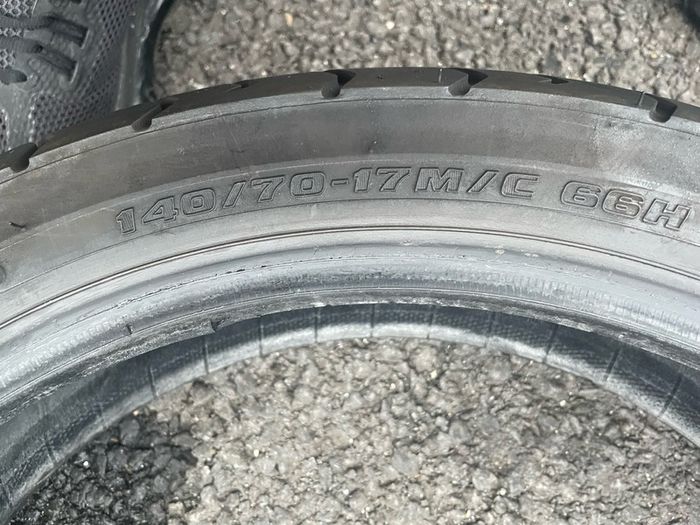 Bridgestone bt45r 140/70/17