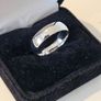 18k White Gold Men's Wedding Band Image 4