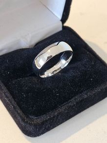 18k White Gold Men's Wedding Band
