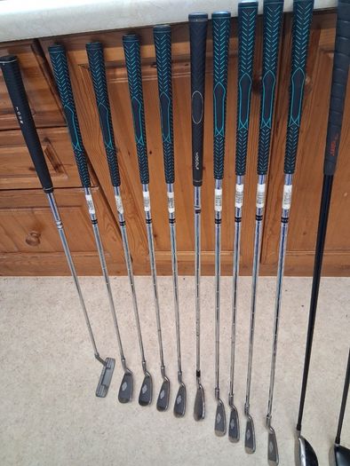 Golf clubs. Set Of Mens Left Handed Golf Clubs In Very Good+ Condition.