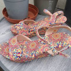 Beautiful Pair of Multicoloured  Wedges