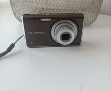 New Olympus FE 4040 digital camera.