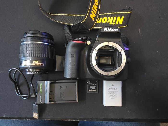 Nikon D3400 + 18-55mm Lens + 32GB SD Card + Charger for battery