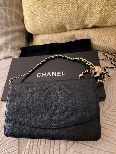 Buy any 2 items from this listing & you get Free Wallet!