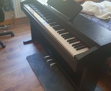 Digital piano suzuki hp3