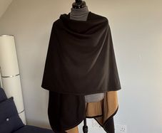 Reversible cardigan cape