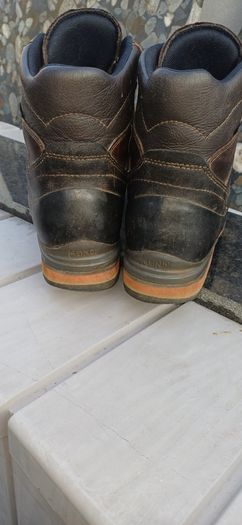 Mens hiking boots