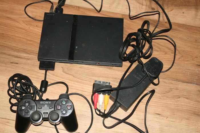 Playstation 2 slim - PS2 slim