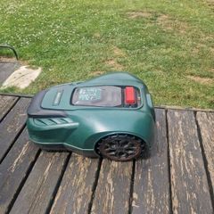 robot lawnmower
