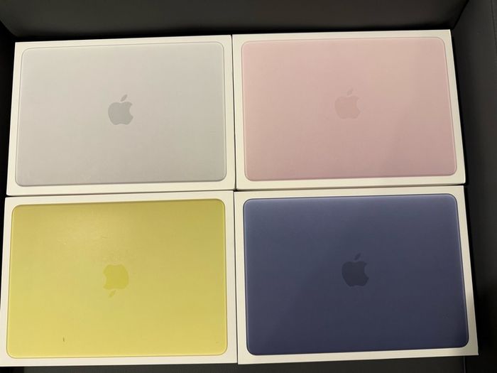 Macbook Neo 13-inch 8/256GB (IRISH STOCK) Brand New Sealed 1 year Apple Warranty RECEIPT