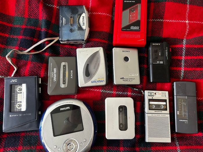 Cassette player recorders DvD faulty joblot