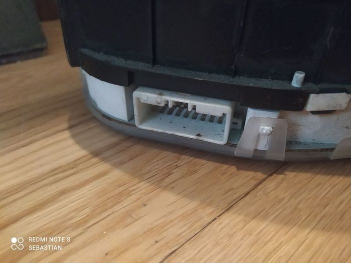 Mazda 323 sport White clocks