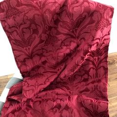 Pair of Curtains in Red. Cotton. Perfec conditions.
