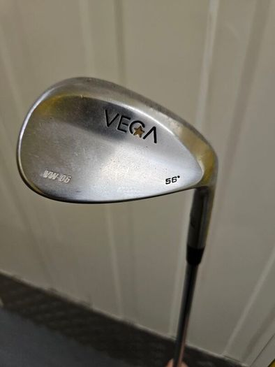 vega irons 4-pw + 2 wedges