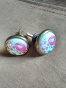 Chest drawer knobs