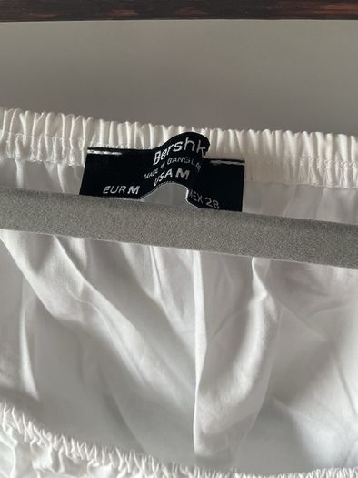 Bershka white 100% cotton long sleeve top medium