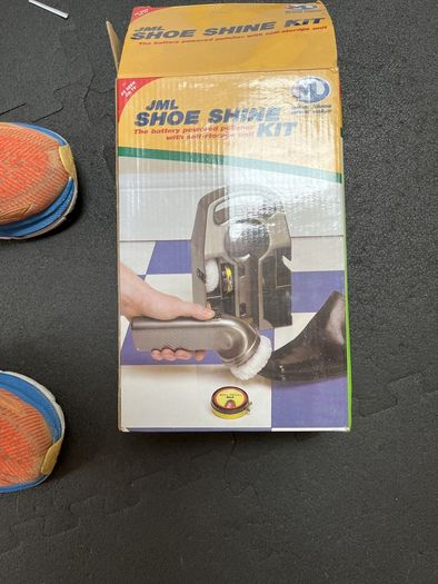 Shoe shine kit from JML
