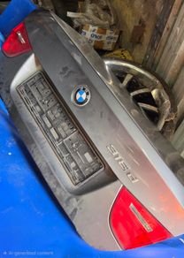 2010 E90 Boot Lid