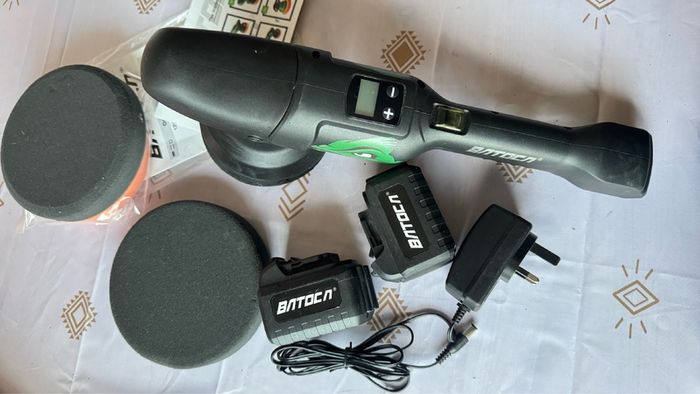 BATOCA S2 12V Cordless Car Polisher Kit - Smart LCD Dual Action Buffer + 2 Batteries