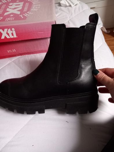 tommy hilfiger boots