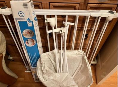 Baby gate