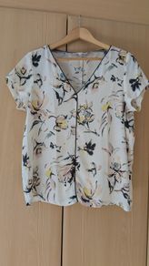 T-shirt blouse size 40