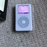 2004 iPod Image 3