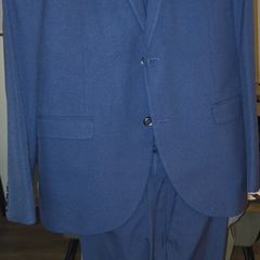 Men's three-piece suit - Chest 42R, trouser W34L32