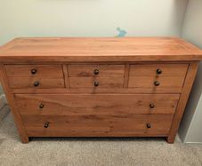 Beautiful solid wood Chest of Drawers