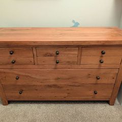 Beautiful solid wood Chest of Drawers