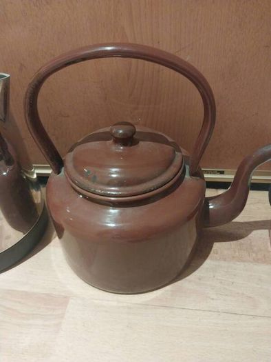 Original enamel kettle & small enamel saucepan
