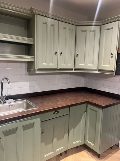 Kitchen units