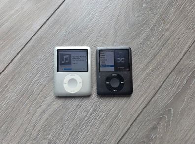 2 x iPod Nano 3rd Gen (Free Post)
