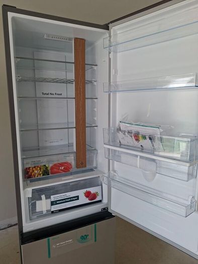Hisense fridge freezer