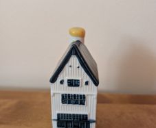 KLM house no.6