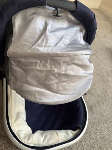 Uppababy vista basinet with rain cover fly cover had to storage and adapters for buggy to make it a double buggy