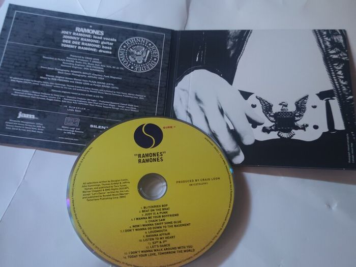 Ramones Self Titled NOS Cd