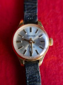 Vintage Sekonda 17 Jewels Gold Plated Ladies Watch Manual Wind (works well)