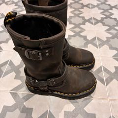 Doc Martens Anistone Hi boots size 3